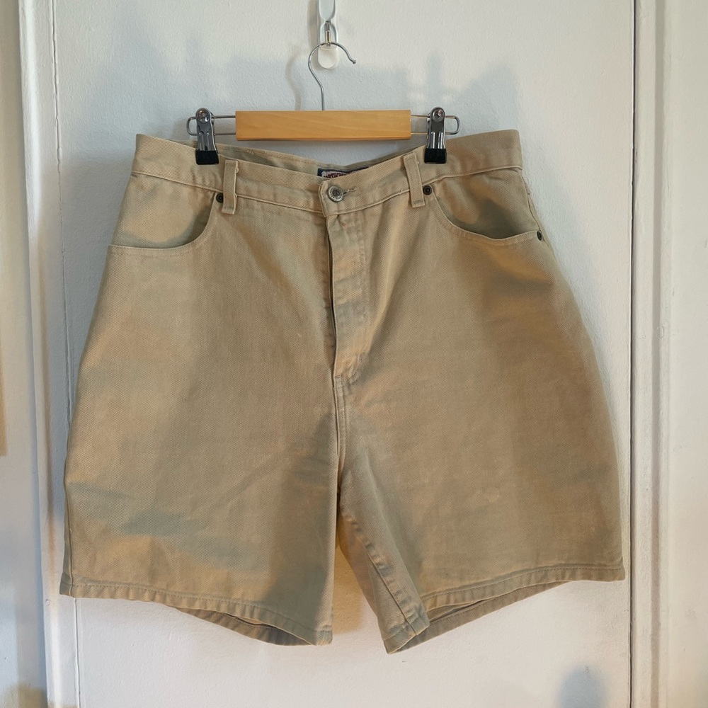 Northcrest Jeans Co. Tan / bone shorts size 16 / 30